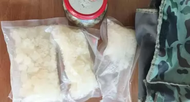 Narkotyki znalezione w mieszkaniu. Płocczanin doprowadzony do prokuratury 