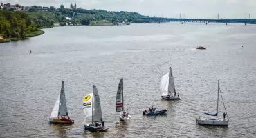 W weekend na Wiśle odbywają się regaty żeglarskie ORLEN CUP 2026 [ZDJĘCIA, FILM]